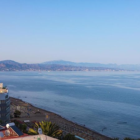 Mar Infinito. Apartment With Dream Views Torremolinos Luaran gambar